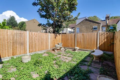 10 Albert Road, Southend-on-sea, SS1 2HF