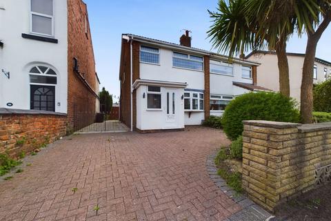 3 bedroom semi-detached house to rent, Halsall Lane, Ormskirk, L39 3AT