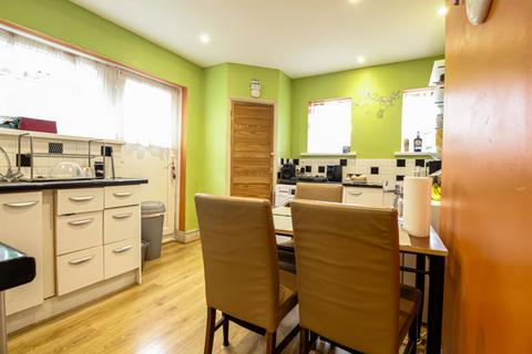 2 bedroom flat for sale, South Ealing Road, Ealing, London, Middlesex, W5 4QD