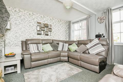 2 bedroom end of terrace house for sale, Currents Lane, Harwich CO12