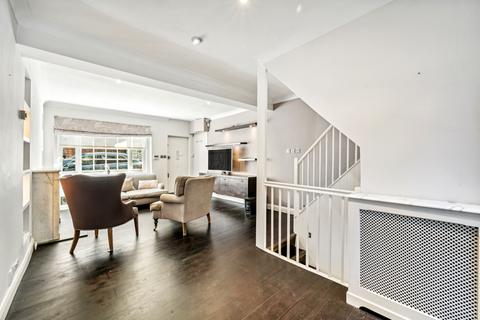 3 Uxbridge Street, London, W8 7TQ