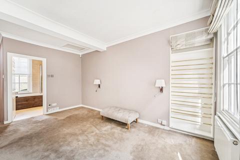 3 Uxbridge Street, London, W8 7TQ
