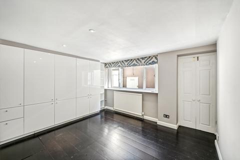 3 Uxbridge Street, London, W8 7TQ