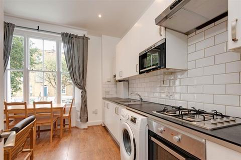 3 bedroom flat to rent, Prince Of Wales Road