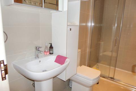 1 bedroom flat to rent, High Street, Croydon CR0