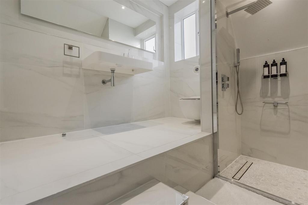 Bath &amp; Shower Room / WC: