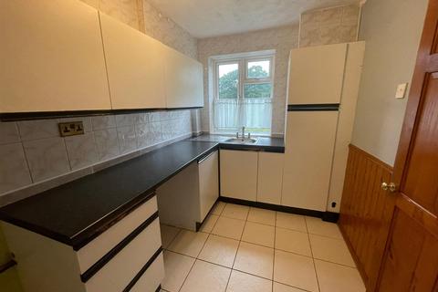 3 bedroom property to rent, Greenside, Northampton NN3