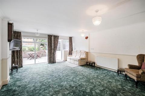 3 bedroom end of terrace house for sale, Wigram Road, Wanstead