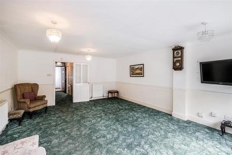 3 bedroom end of terrace house for sale, Wigram Road, Wanstead