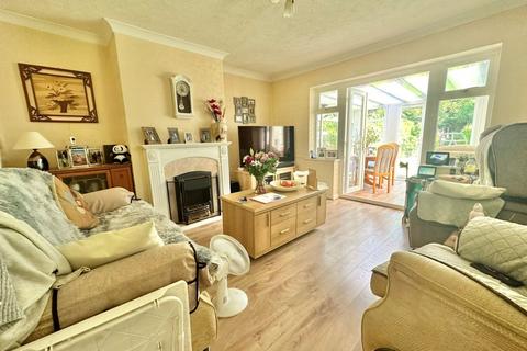 2 bedroom bungalow for sale, 30 Frimley Grove Gardens, Frimley, Camberley, Surrey, GU16 7JX