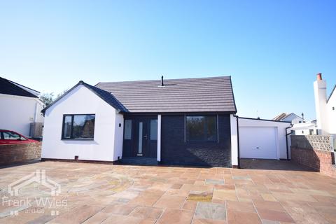 4 bedroom detached bungalow for sale, Eaves Road, Lytham St. Annes, FY8 3RY