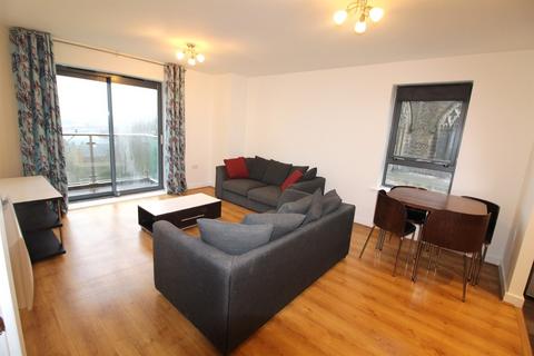 2 bedroom apartment to rent, Bouverie Court, Bouverie Court, LS9