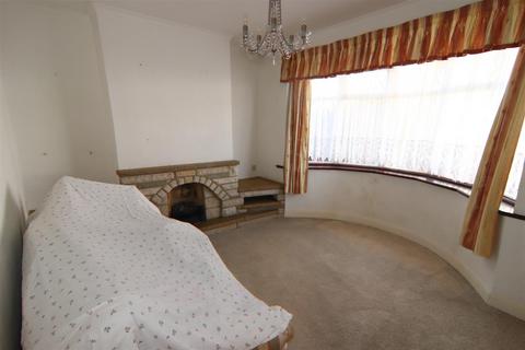 2 bedroom semi-detached house for sale, Hayes Wood Avenue, Hayes BR2