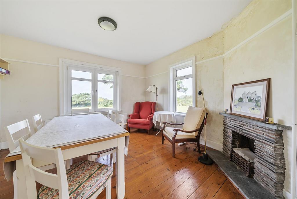 Breakfast Room