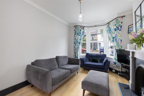 4 bedroom terraced house for sale, Watcombe Road, London