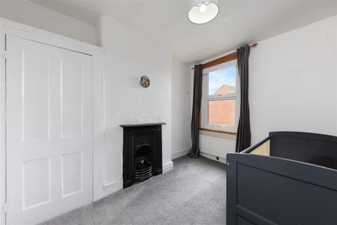22 Watcombe Road, London, SE25 4UZ