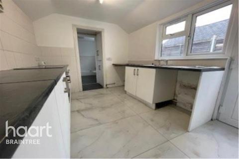 3 bedroom end of terrace house to rent, East Street, Braintree