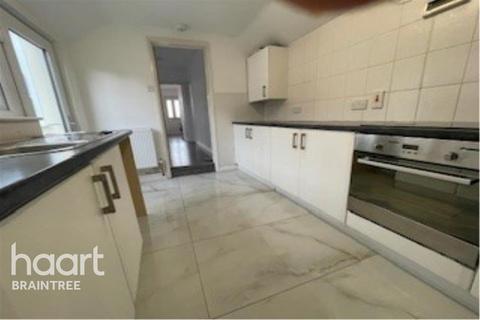 3 bedroom end of terrace house to rent, East Street, Braintree