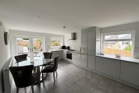 3 bedroom end of terrace house for sale, Maendu Street, Brecon, LD3