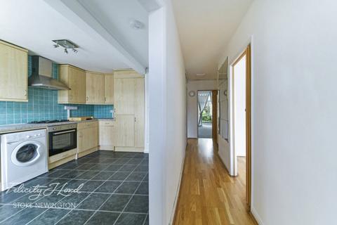 2 bedroom flat for sale, West Bank, Stoke Newington, N16