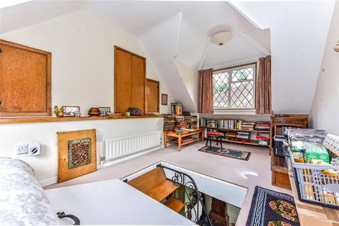 3 bedroom semi-detached house for sale, Wade Court Estate, Wade Lane, Havant, PO9