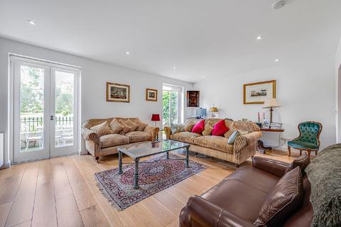 2 bedroom flat for sale, Warrington Crescent, Maida Vale