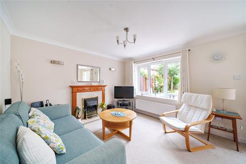 3 bedroom detached house for sale, Alexandra Gardens, Knaphill, Woking, Surrey, GU21