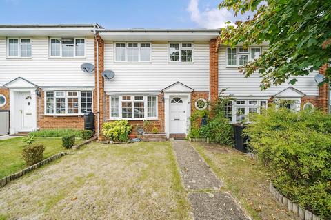 3 bedroom terraced house for sale, Wokng,  Surrey,  GU21