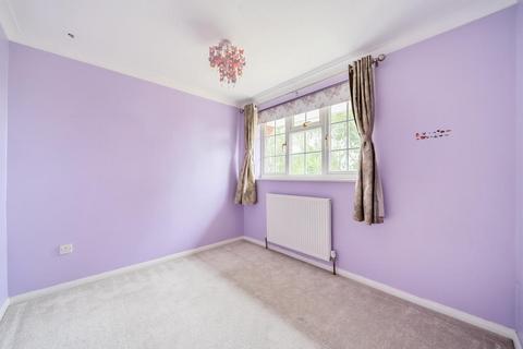 3 bedroom terraced house for sale, Wokng,  Surrey,  GU21