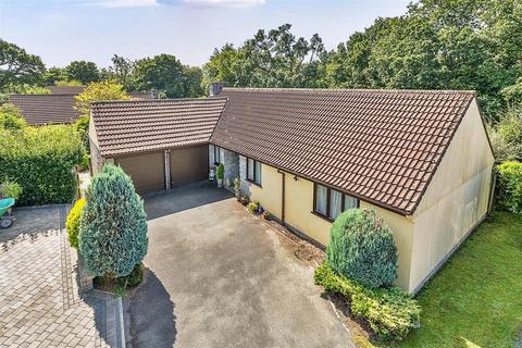 3 bedroom detached bungalow for sale, Oaktree Close, Ivybridge PL21