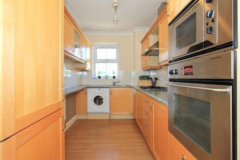 2 bedroom flat to rent, Florin Court 8 Dock Street, Tower Hill, London, E1