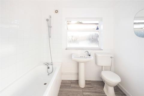 2b Gresham Road, East Ham, London, E6 6DS