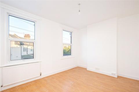 2b Gresham Road, East Ham, London, E6 6DS