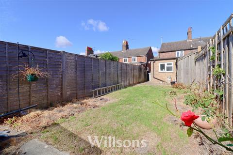 2 bedroom end of terrace house for sale, Newtown, Spilsby