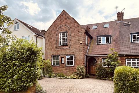 5 bedroom semi-detached house for sale, Twyford Avenue, London, N2