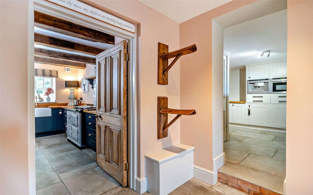 Kitchen/Utility
