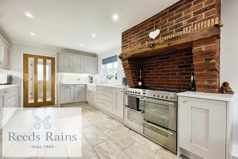 1 Bird Lane, Hensall, Goole, DN14 0RP