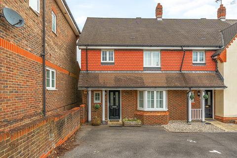 4 bedroom end of terrace house for sale, Jarvis Fields, Bursledon, Hampshire, SO31