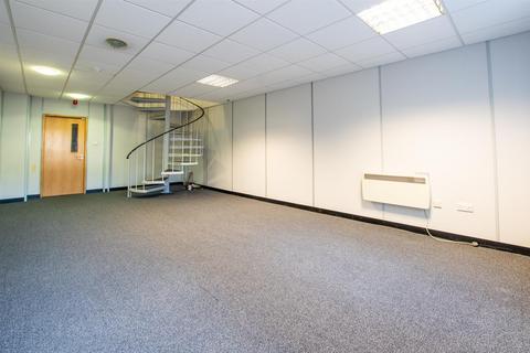 Office to rent, Newbridge Close, Newbridge Trading Estate, Brislington