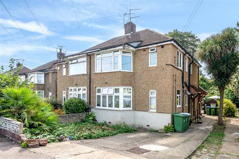 2 bedroom maisonette for sale, Eversley Avenue, Bexeyheath, Kent, DA7