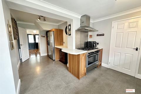 41 Garsdale, Birtley, Chester Le Street, DH3 2EZ