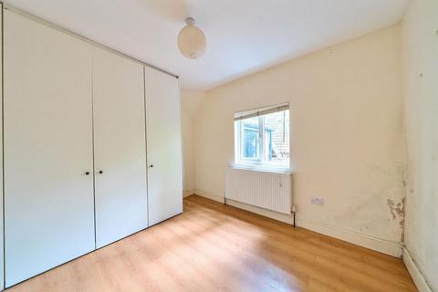 2 bedroom flat for sale, Archway Road,  London,  Highgate,  N6