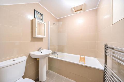 2 bedroom flat for sale, Archway Road,  London,  Highgate,  N6