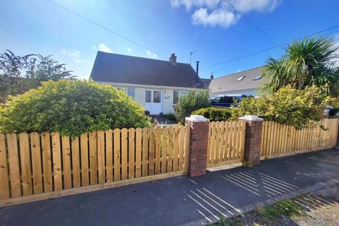 4 bedroom detached bungalow for sale, Trewarren Drive, St. Ishmaels, Haverfordwest