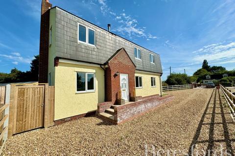 3 bedroom detached house for sale, Harwich Road, Wix, CO11