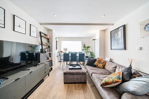 3 bedroom apartment for sale, Freda Street, London