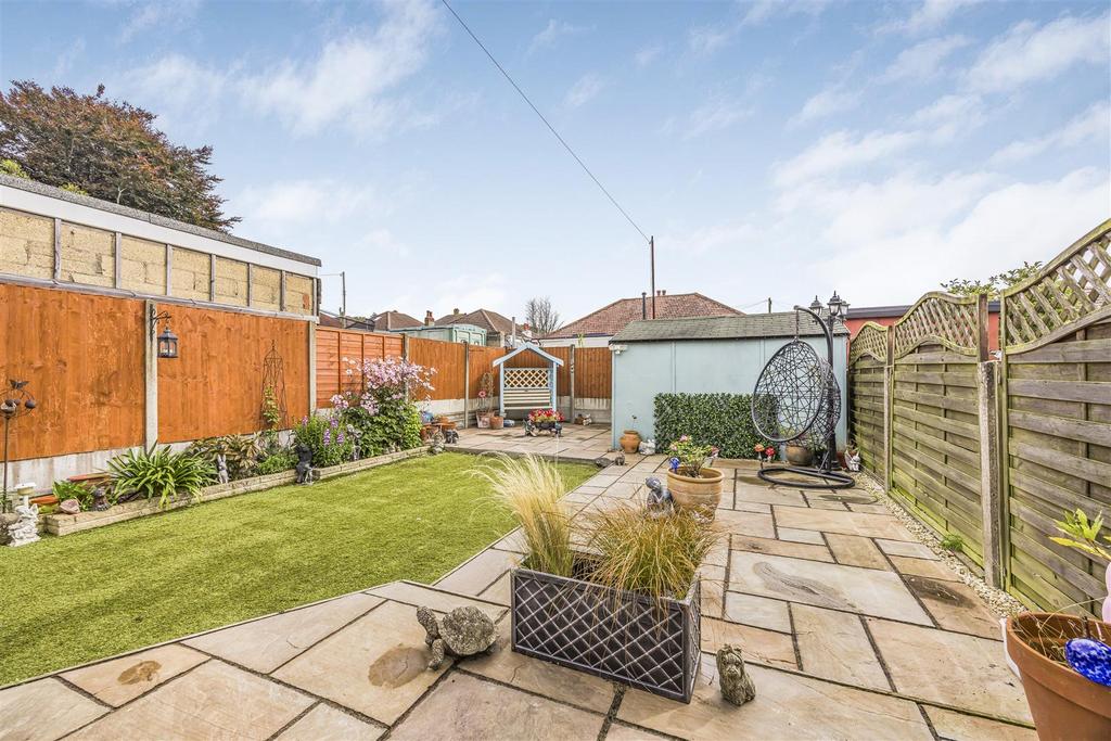 8 Macaulay Avenue, Portchester-Portico Marketing-Sa