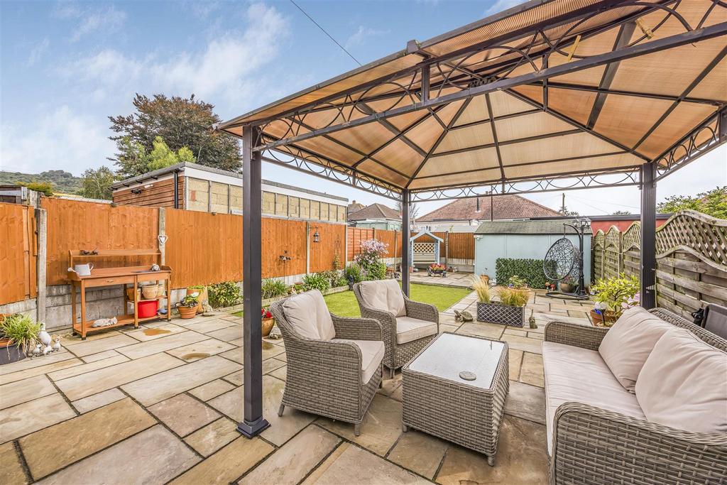 8 Macaulay Avenue, Portchester-Portico Marketing-Sa