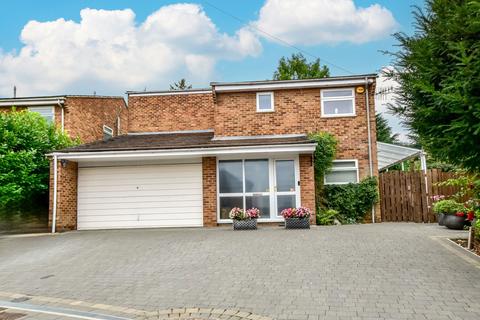 4 bedroom detached house for sale, The Glebe, Kings Langley WD4