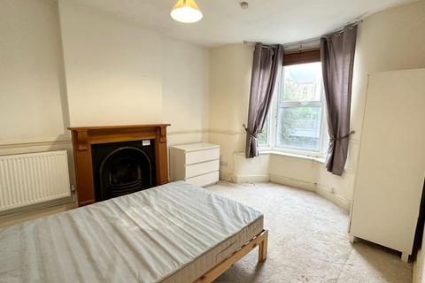 3 bedroom house for sale, Downend Road, Fishponds, Bristol